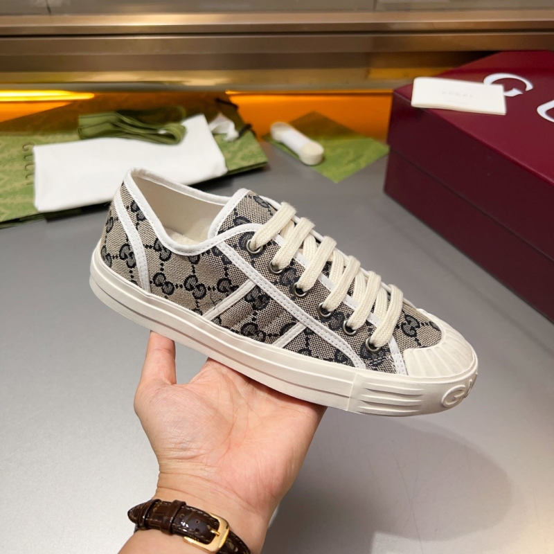 Gucci Casual Shoes